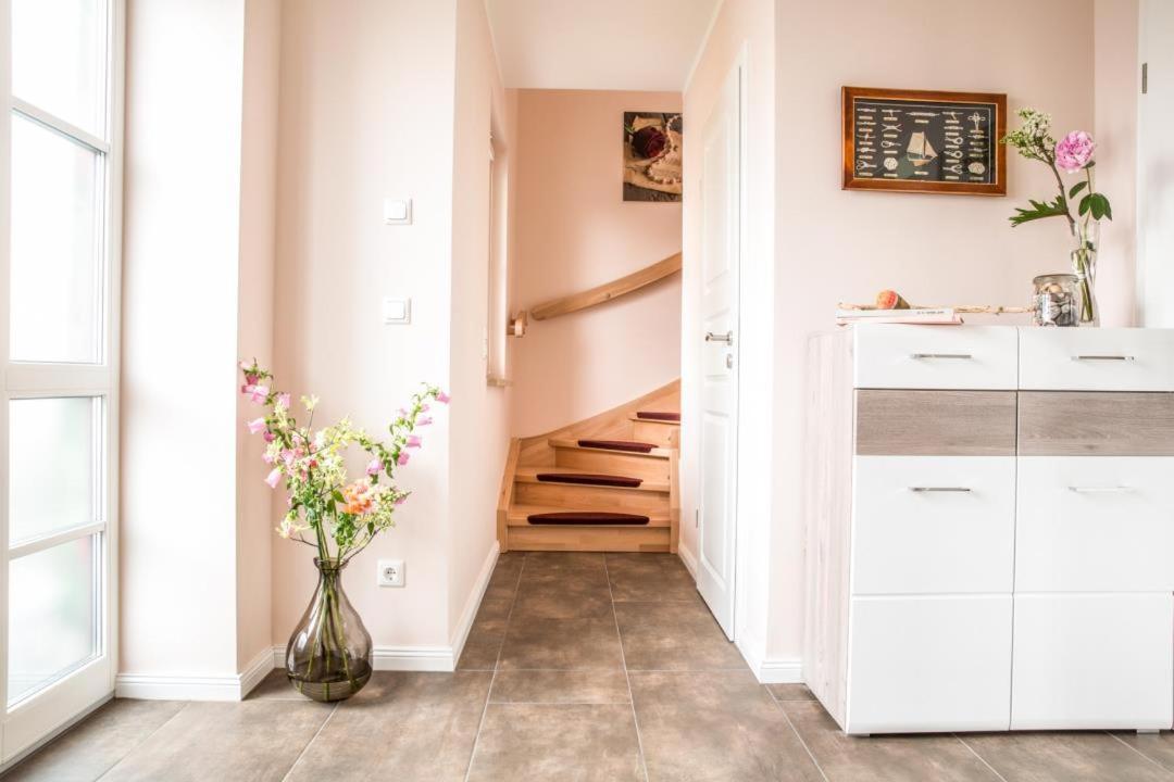 Haus Rose, Luxus-Ferienhaus In Fuhlendorf Fur 4 Personen Exterior photo